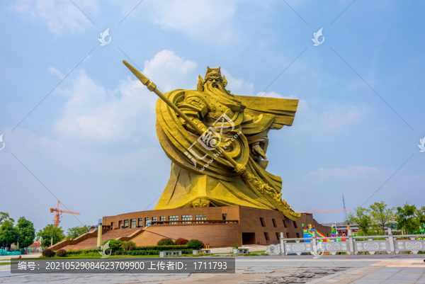 湖北荊州關(guān)公義園關(guān)公紀念塑像