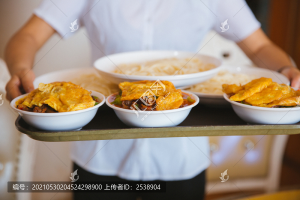 過油肉拌面