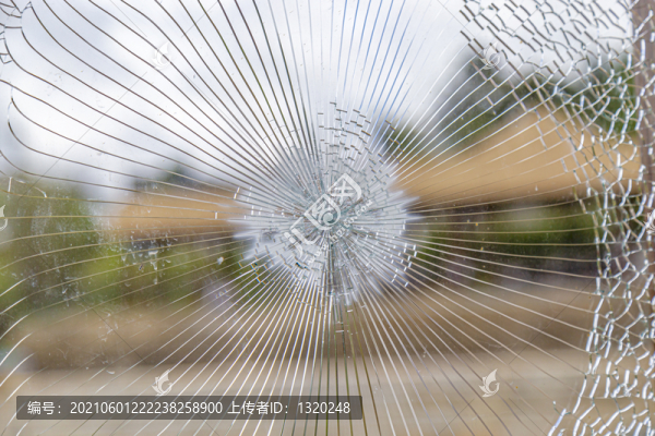 玻璃破損