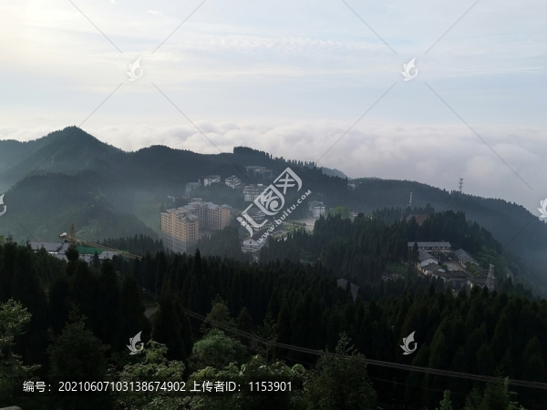 山鄉(xiāng)云海