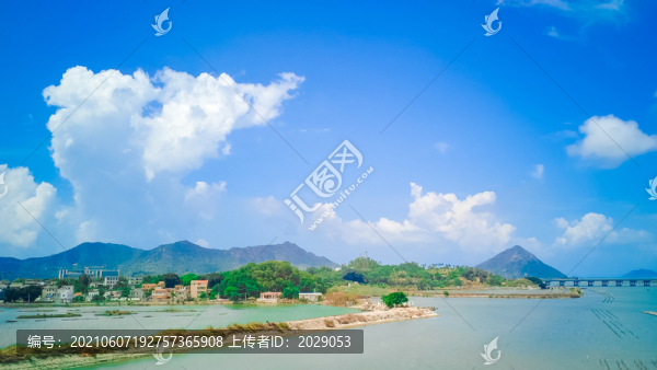 藍(lán)天白云