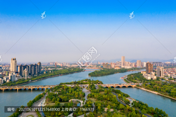 金華市金華江濱城市風光
