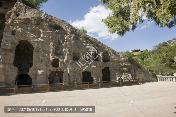云岡石窟佛像