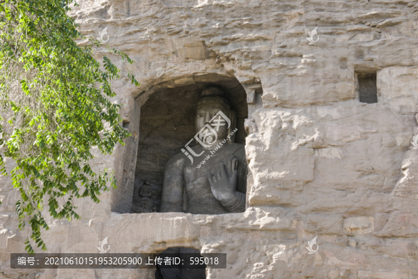云岡石窟佛像