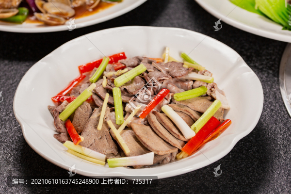芹菜豬雜