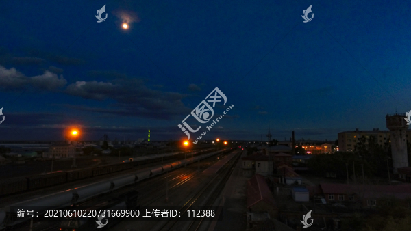 夜景夜色火車站鐵道列車航拍