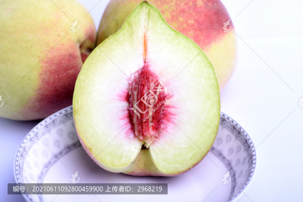 鷹嘴桃