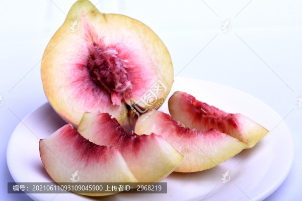 鷹嘴桃