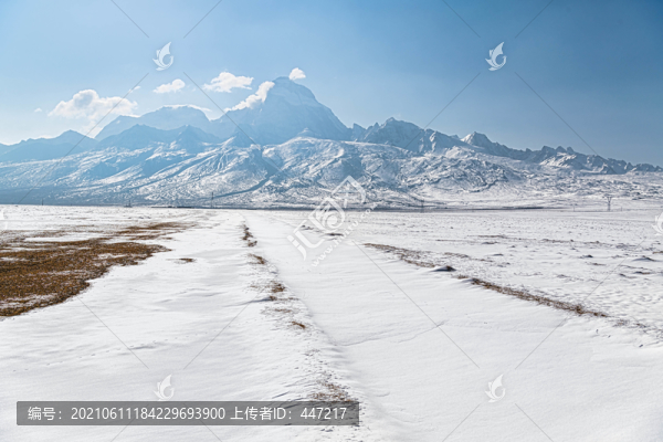 卓木拉日雪山
