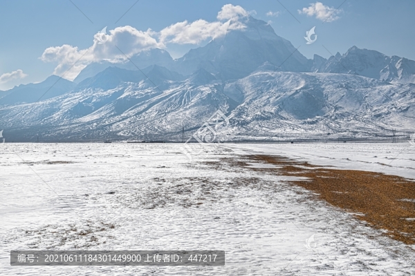 卓木拉日雪山