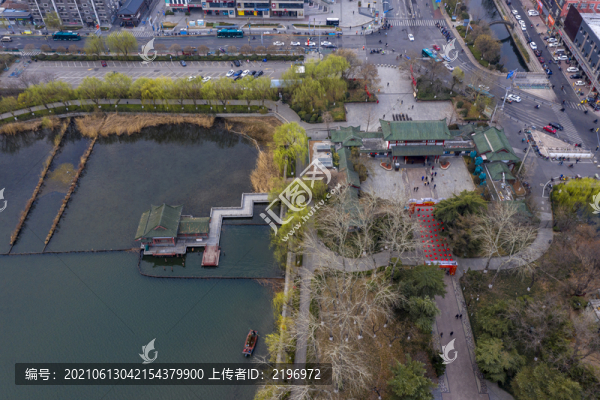 鳥(niǎo)瞰大明湖西南門