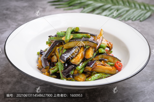 長(zhǎng)豆角燒茄子