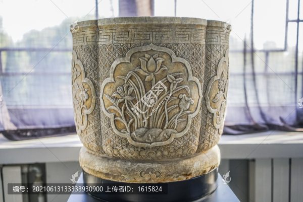 清代荷花缸高清大圖