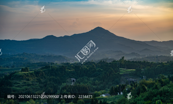 大神山暮色