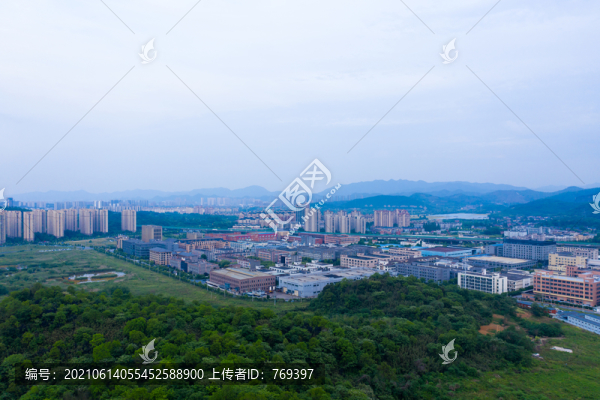 航拍浙江杭州余杭區(qū)南湖公園