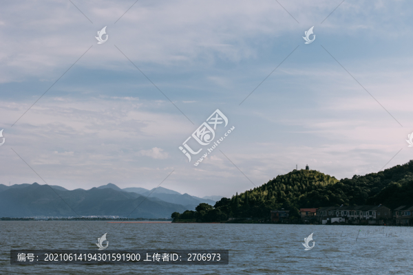 湖山行云