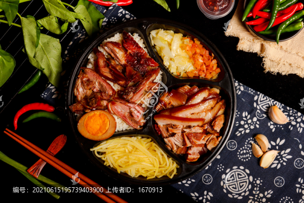 雙拼鹵肉飯
