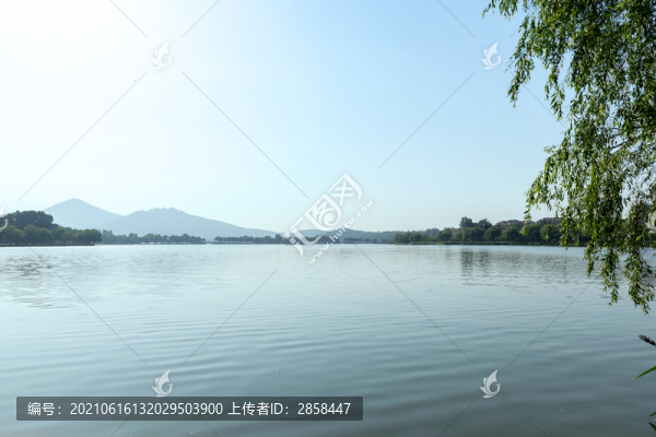玄武湖