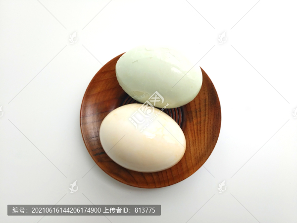 兩個(gè)咸鴨蛋