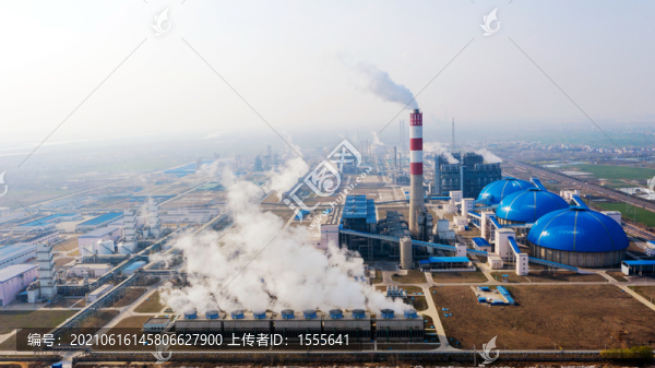 航拍煤化工企業(yè)