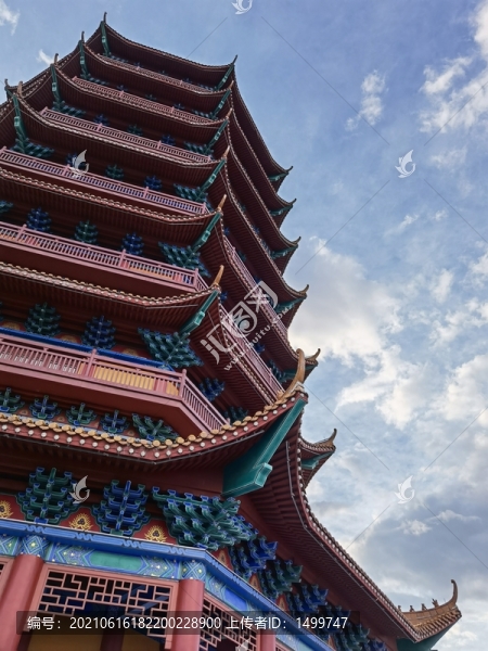 藍(lán)天下的醴陵望江樓