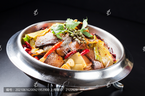 干鍋臘肉青筍