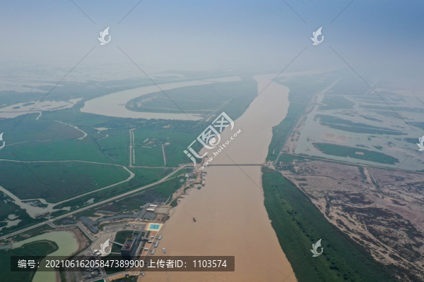 航拍黃河三角洲生態(tài)旅游區(qū)