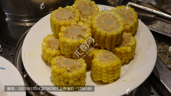 煮玉米段
