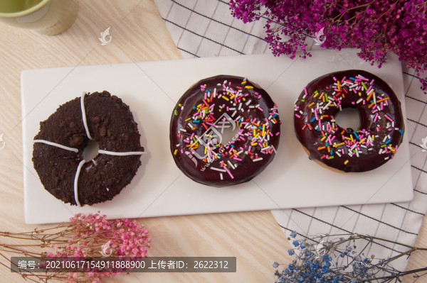 甜甜圈擺拍圖