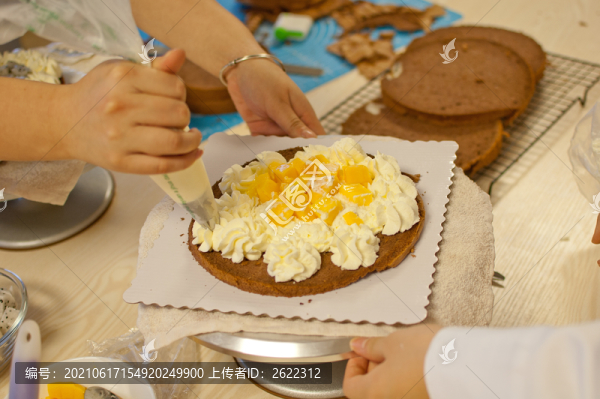 裱花蛋糕制作擠奶油