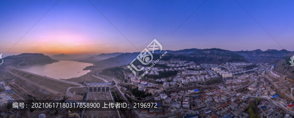 寬幅濟(jì)南臥虎山全景圖