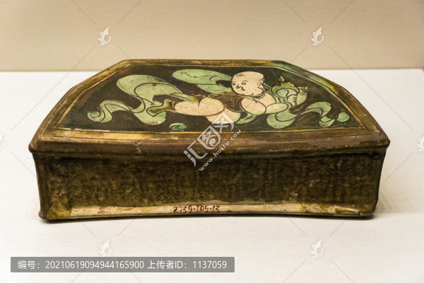 金代三彩童子戲蓮紋枕