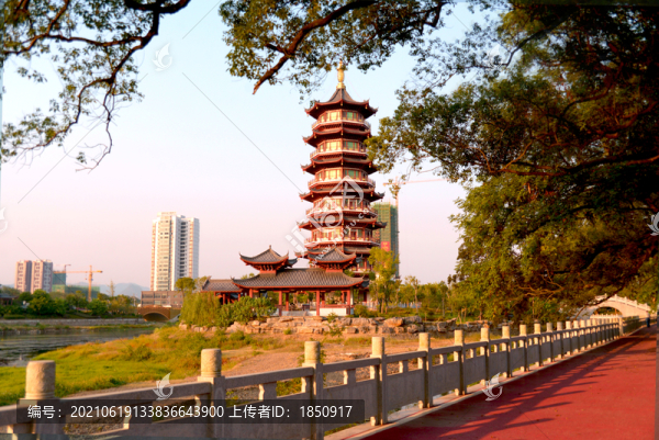 桂林靈川甘棠江靈澤塔