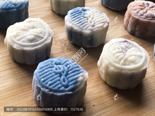 特色冰皮月餅