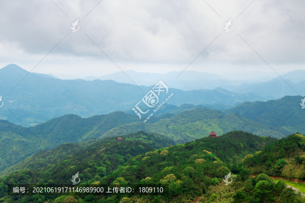 水墨山脈