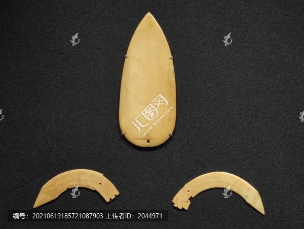 商代晚期戈矛鳥(niǎo)首形戈