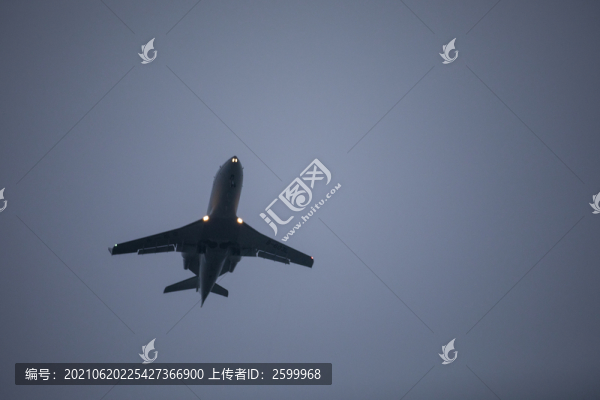 飛機(jī)