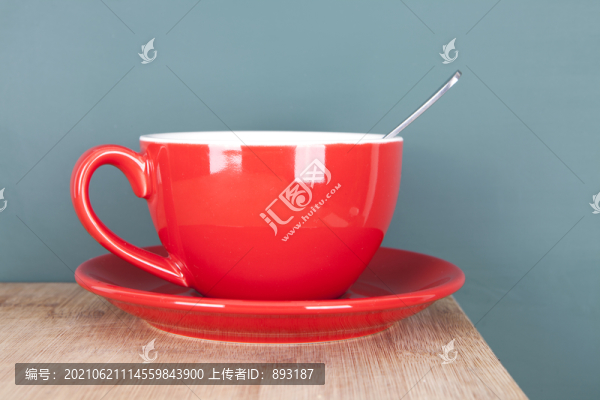 紅色咖啡杯