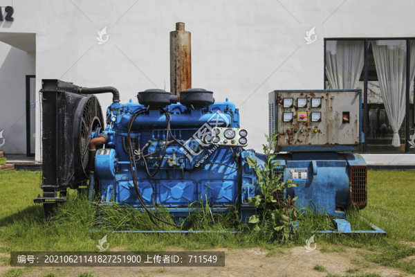 老式柴油發(fā)電機(jī)