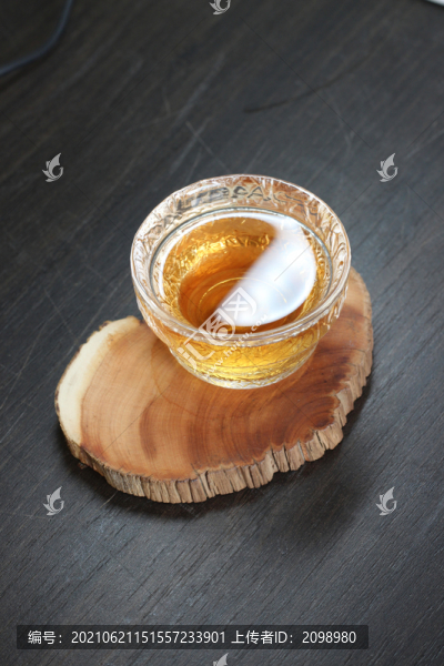 紅茶茶湯