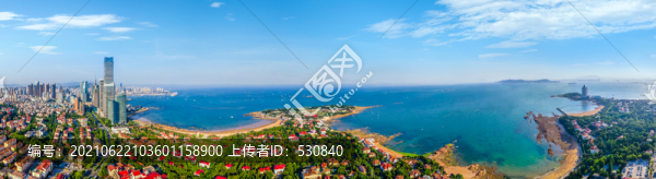 航拍青島海岸線灣區(qū)全景