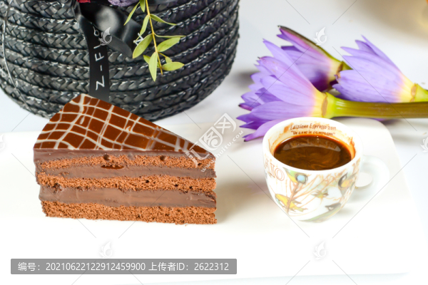 巧克力慕斯和咖啡