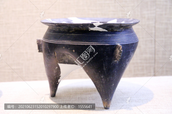 西周陶鬲