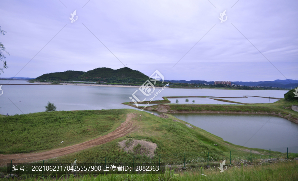 雨后鄖陽(yáng)漢江江岸植被更茂盛