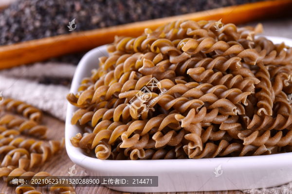 苦蕎螺絲面