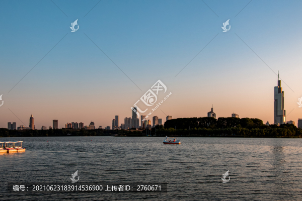 南京玄武湖落日景象