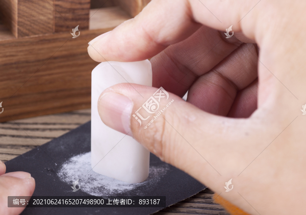 打磨刻章石料