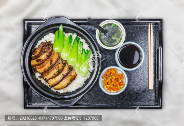 梅干菜扣肉煲仔飯