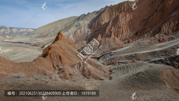 努爾加丹霞地貌