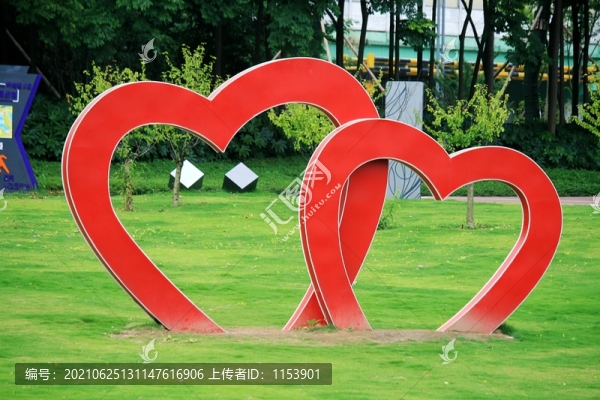 愛心雕塑